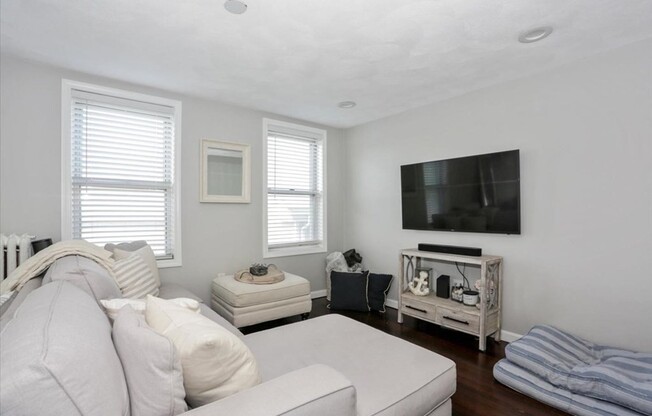 50 TRIDENT AVE