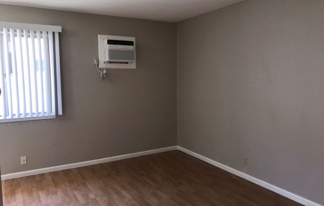 Desirable Midtown Neighborhood Apartment Available Now