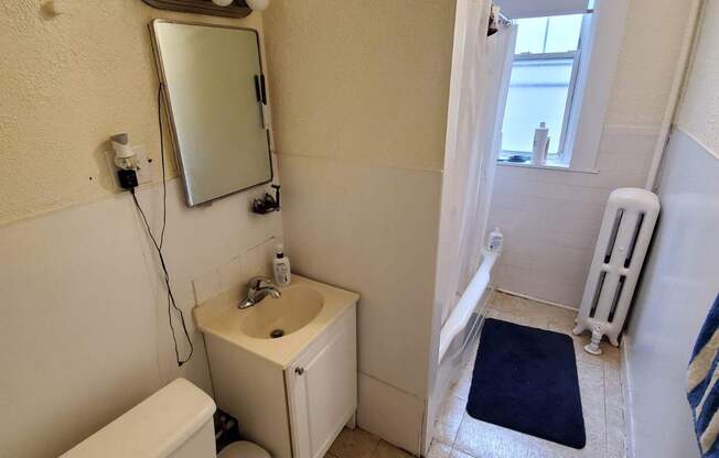 57 STRATHMORE RD