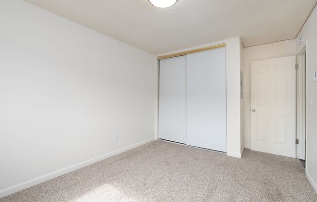 2 beds, 1 bath, 850 sqft, $1,550, Unit 750