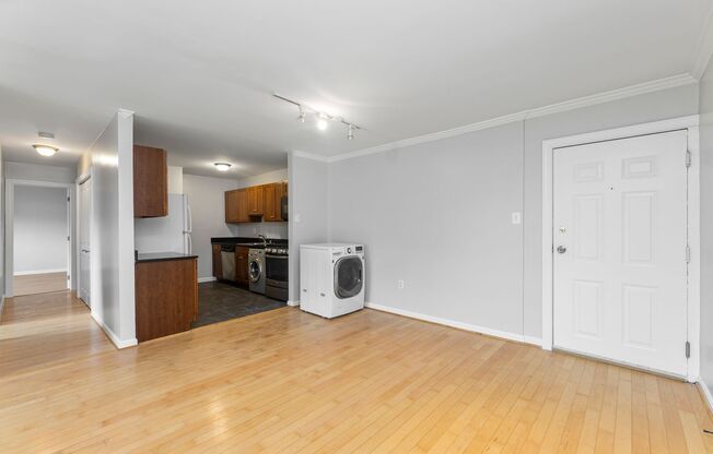 Newly Renovated Two Bedroom Condo! Parking!