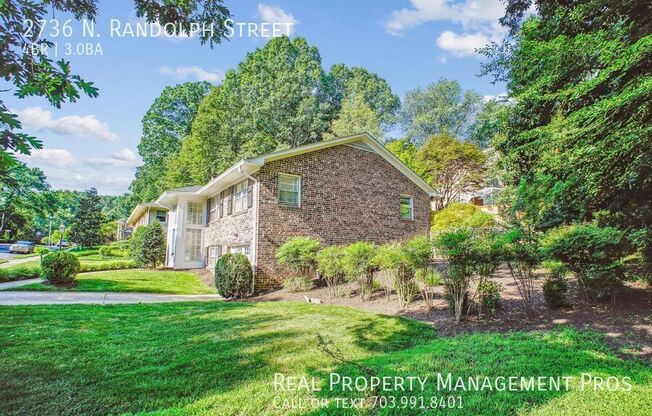 2736 N RANDOLPH ST