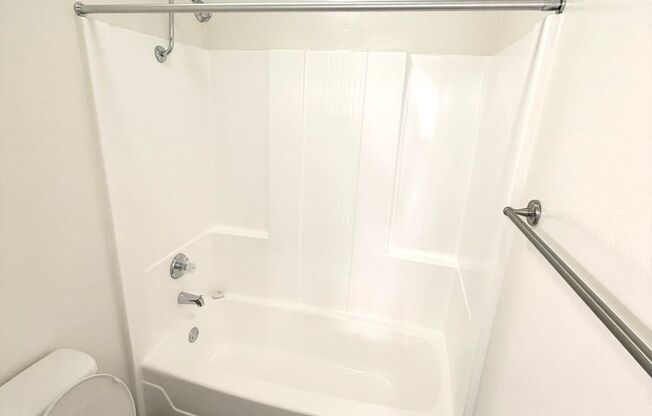 1 bed, 1 bath, 713 sqft, $2,075, Unit A065