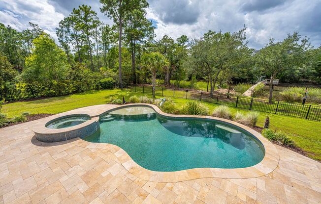 Stunning executive home in Park West with pool and dock - Toomer Creek