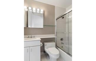 1 bed, 1 bath, 520 sqft, $2,995, Unit 9R