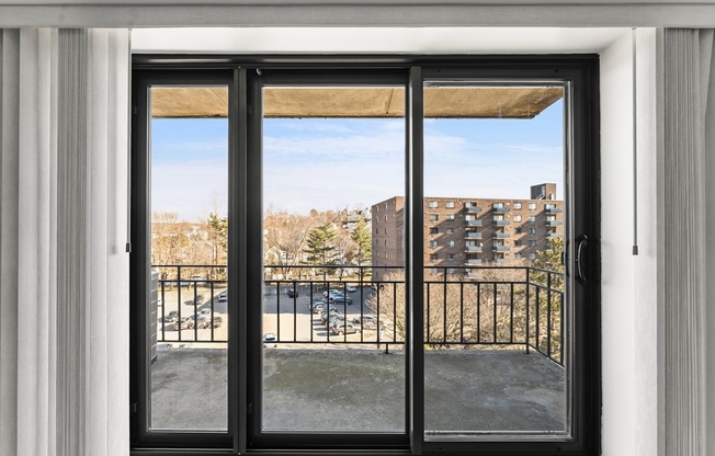 1 bed, 1 bath, 1,125 sqft, $3,000, Unit 205