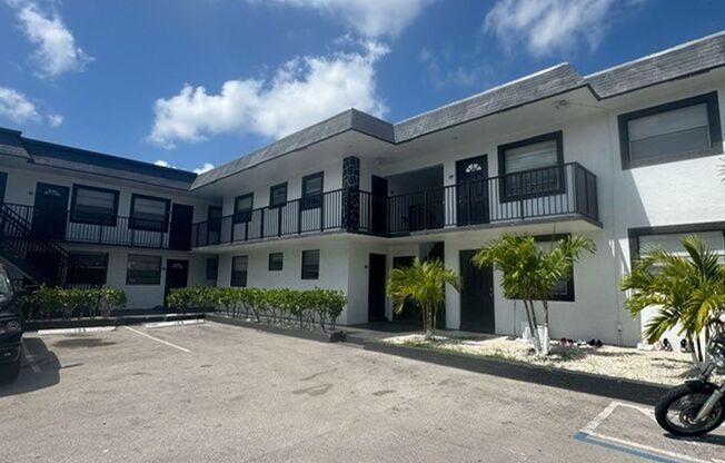 Davie Commons Apts LLC