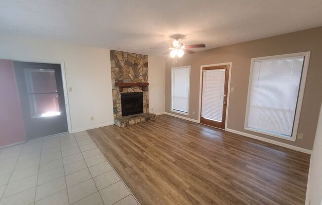 2 bedroom Ground Floor!