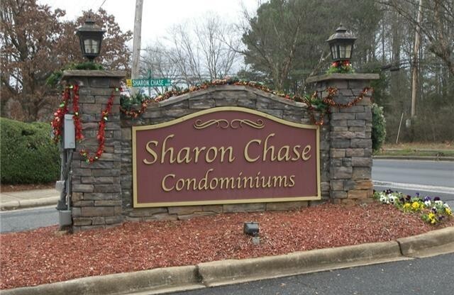 4600 Sharon Chase Dr #F Charlotte, NC 28215