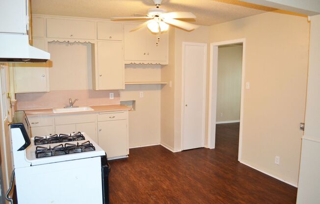 1609 Wayne St., Denton TX 76209
