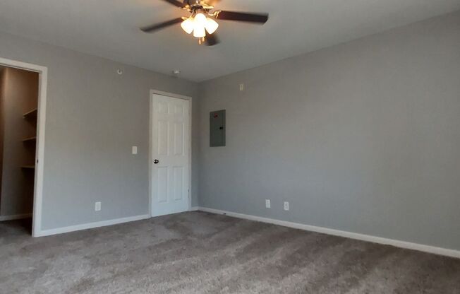 2 beds, 2 baths, 1,142 sqft, $1,360, Unit 31-202