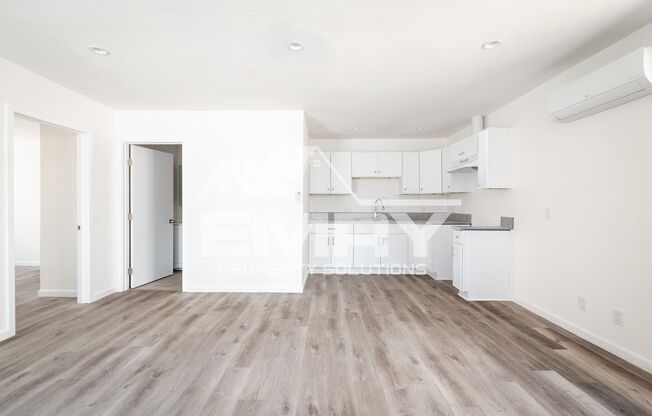 3848 W 105th St Inglewood, CA 90303