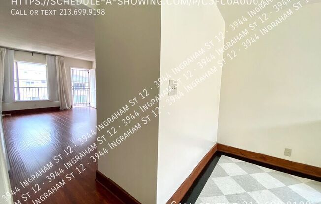 3944 Ingraham St. #2