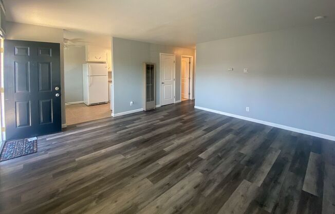 1 bed, 1 bath, 650 sqft, $1,595, Unit O-49