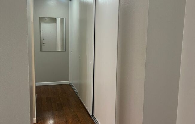 2 beds, 1 bath, 856 sqft, $1,850, Unit 405