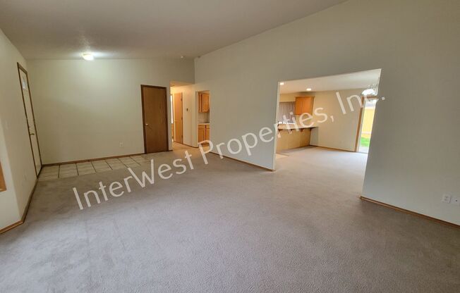Tigard 3 Bd 2ba Ranch Style Home on Flag Lot With RV Parking, Fireplace, A/C and More!