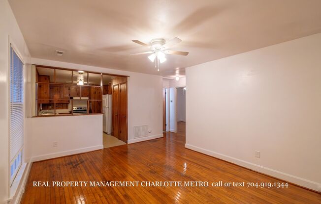 Charming 2 Bedroom Home in Charlotte!