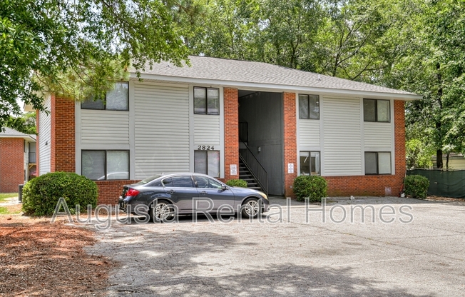 2824 C THOMAS LN