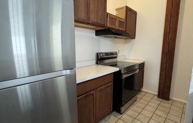 Studio, 1 bath, 600 sqft, $1,050, Unit 308