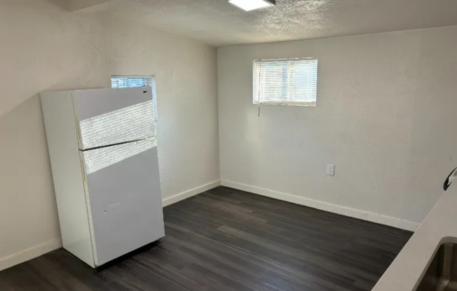320 13 AVE