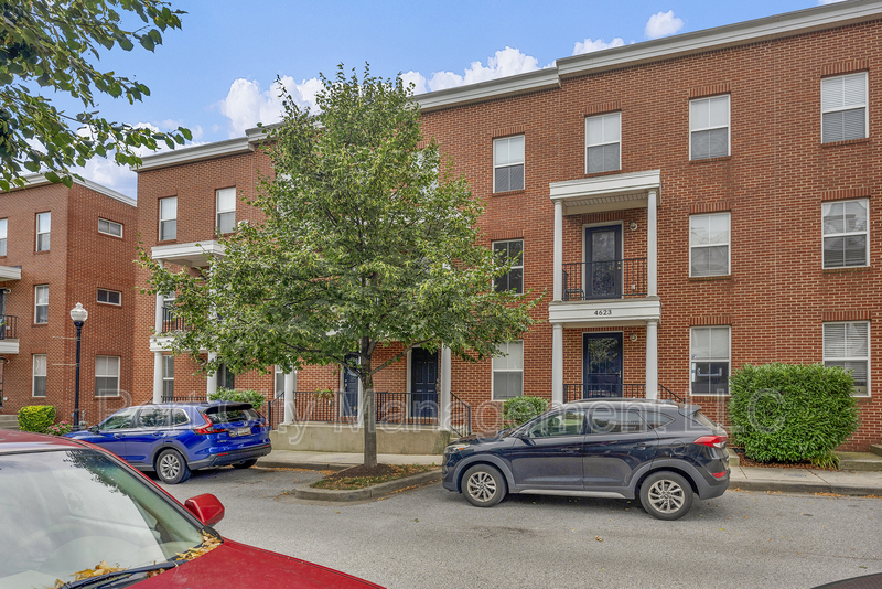 4625 DILLON ST