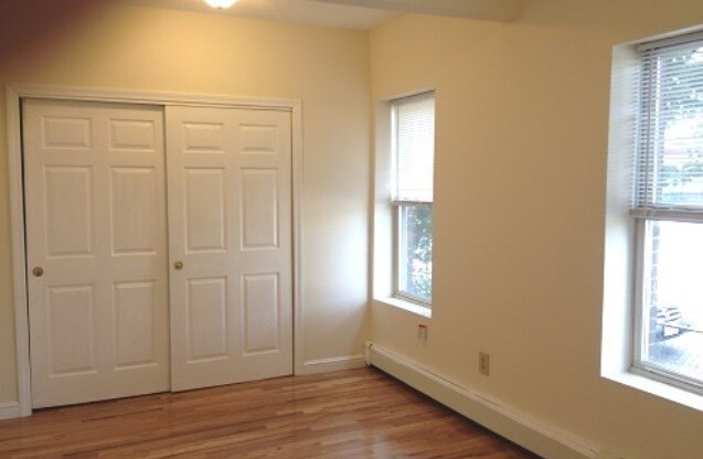 3 beds, 1 bath, 1,182 sqft, $4,000, Unit #2(1A)