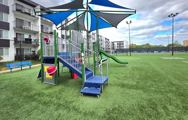 1 bed, 1 bath, 708 sqft, $1,625