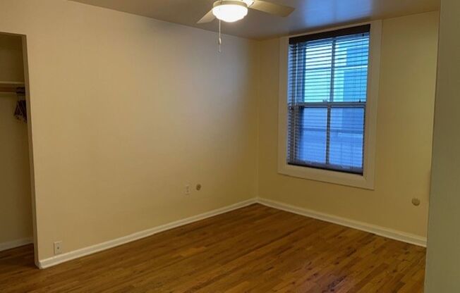 Studio, 1 bath, 275 sqft, $915, Unit 518