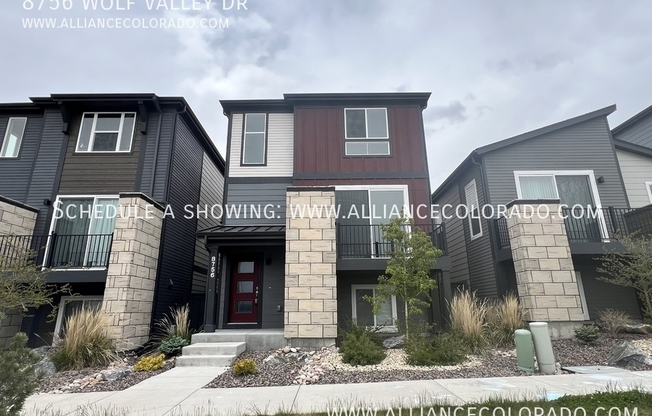 8756 WOLF VLY DR