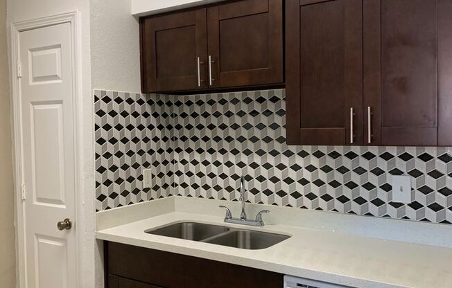 2 beds, 2 baths, 1,038 sqft, $1,125, Unit 3604