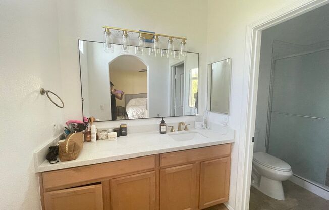 2 beds, 2.5 baths, $2,195, Unit # 1219