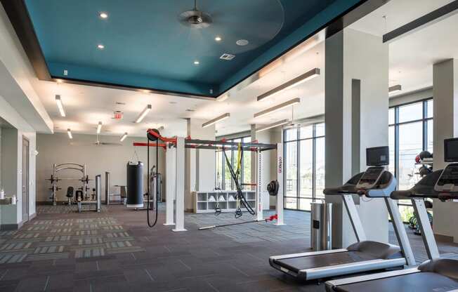 fitness center at Tinsley on the Park apartments