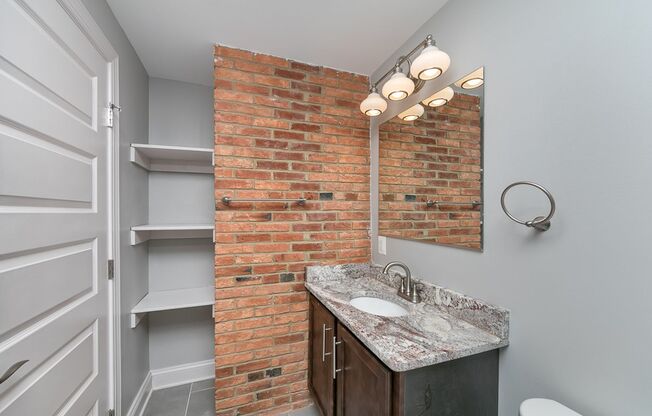 2 beds, 2 baths, 1,100 sqft, $2,250, Unit 3R