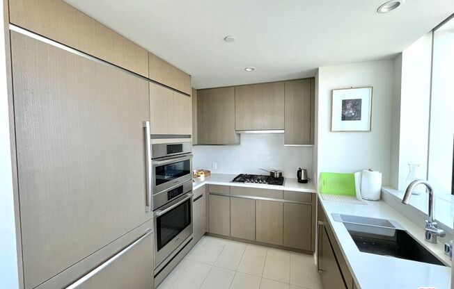 2 beds, 2 baths, 1,365 sqft, $4,900, Unit 1808