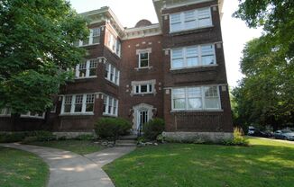 Condo on Lafayette Ave in St Louis City