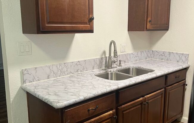 WILSON AVENUE 4640 - 8 units