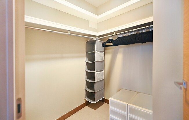 1 bed, 1.5 baths, $6,995