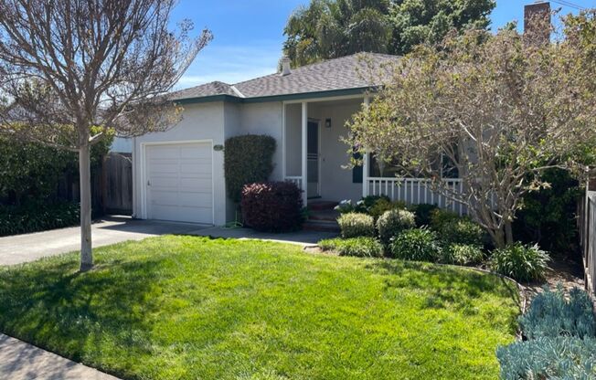 3BD 1 BA Home in San Carlos with large backyard!