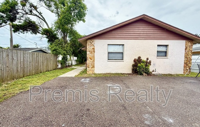 1772 FARRELL AVE