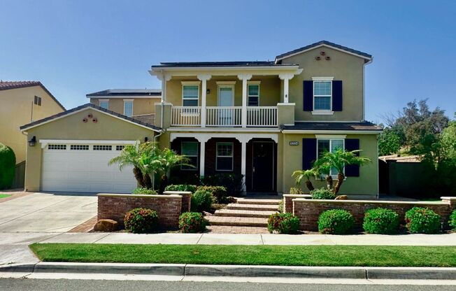 Corner lot Executive home near everything!