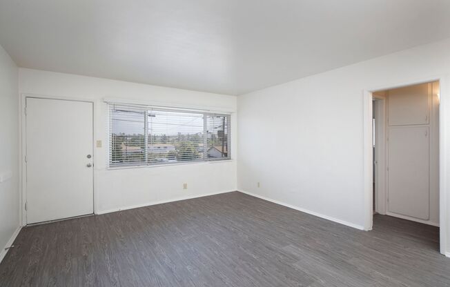 2 beds, 1 bath, 629 sqft, $1,995, Unit 3933.5