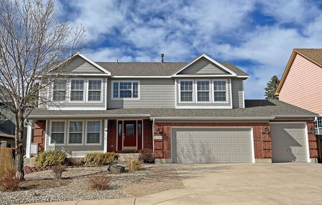 Spacious 5 bedroom, 2-story in Briargate