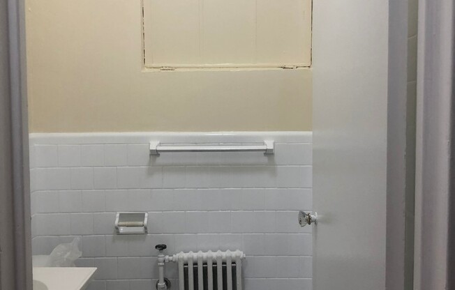 Studio, 1 bath, 300 sqft, $1,509, Unit 207