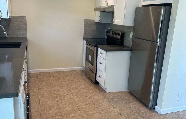 2 beds, 1 bath, 715 sqft, $3,395, Unit 315 Ramona St.