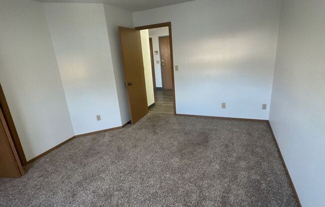 2 beds, 2 baths, 1,022 sqft, $1,090, Unit 205