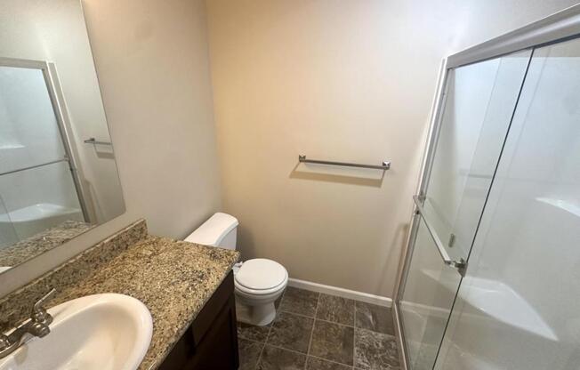4804 215 LN SW