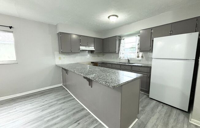 1718/1720 SW Santa Barbara PL