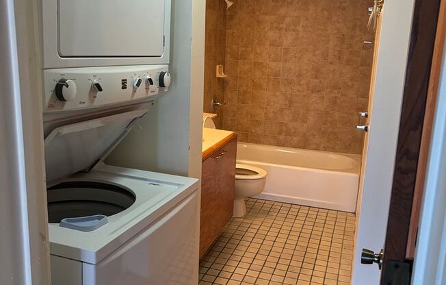 2 beds, 2 baths, $2,950