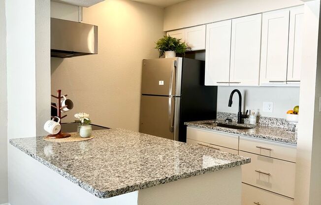 1 bed, 1 bath, 640 sqft, $1,599, Unit 32