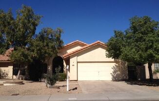 1518 W Antiqua Dr